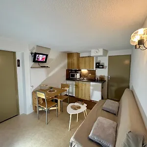 appartement-st-lary-soulan-pied-des-pistes.midi-pyreneeshotels.com/